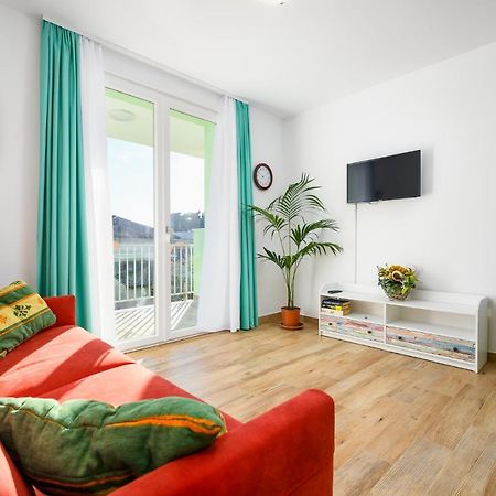 Andrea House With Apartments Umag Exterior photo