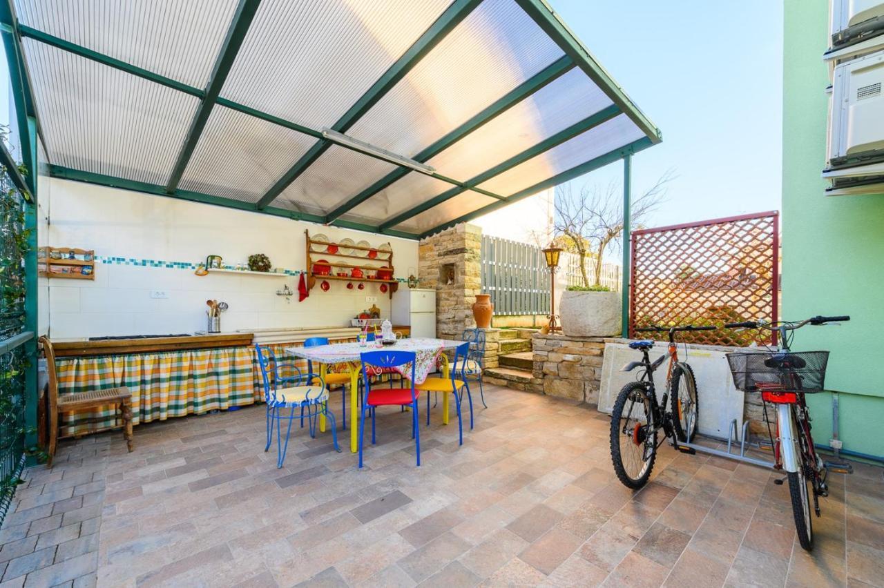 Andrea House With Apartments Umag Exterior photo