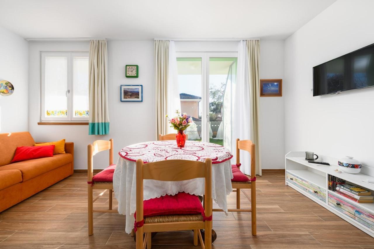 Andrea House With Apartments Umag Exterior photo